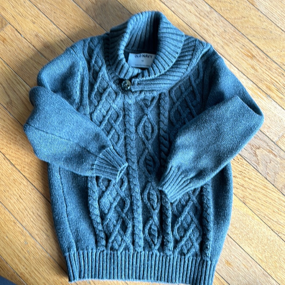 Grey sweater